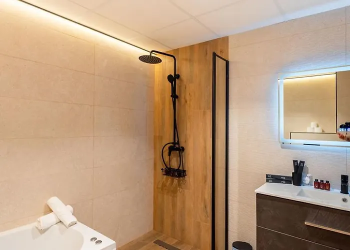 Apartahotel Emily 3*